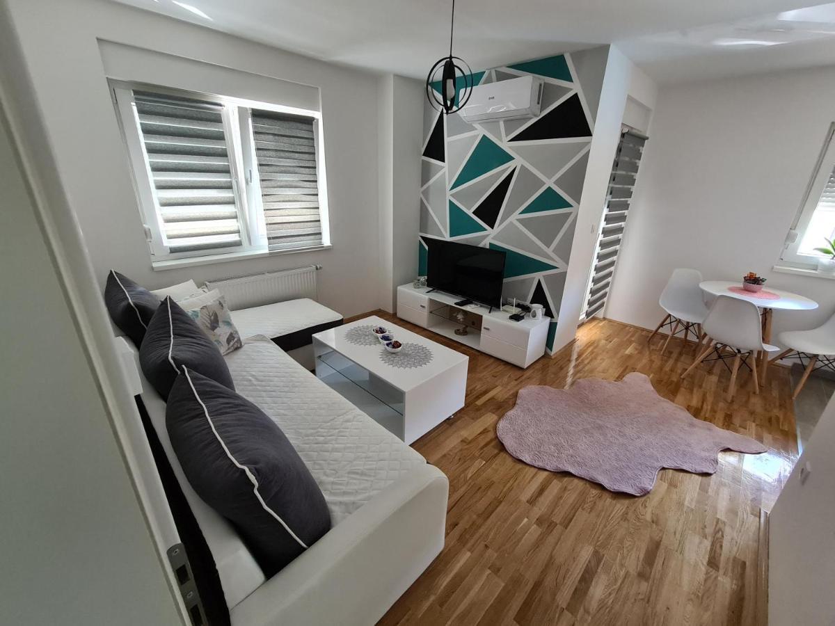 Brčko Apartman Crystal מראה חיצוני תמונה